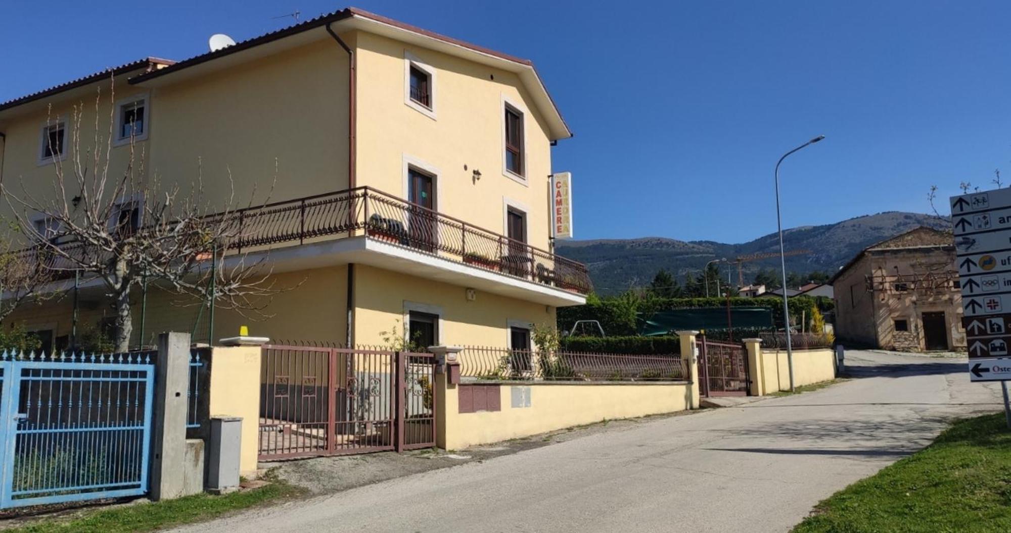Complesso Turistico Aurora - Camere B&B Poggio Picenze Extérieur photo