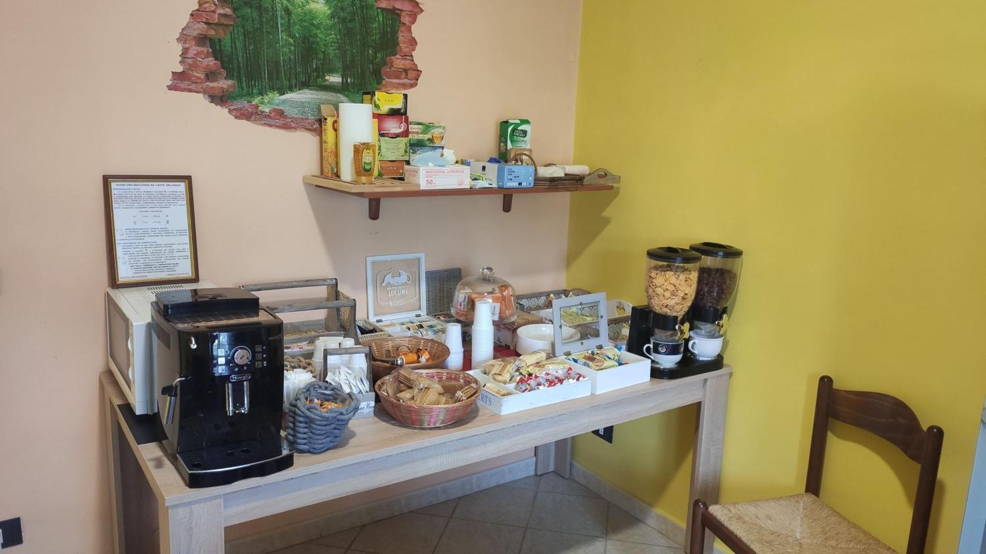 Complesso Turistico Aurora - Camere B&B Poggio Picenze Extérieur photo