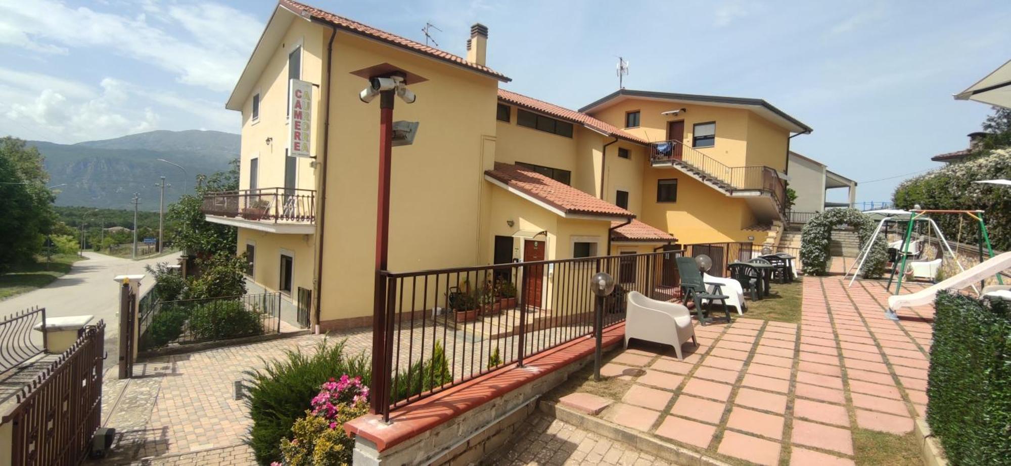 Complesso Turistico Aurora - Camere B&B Poggio Picenze Extérieur photo